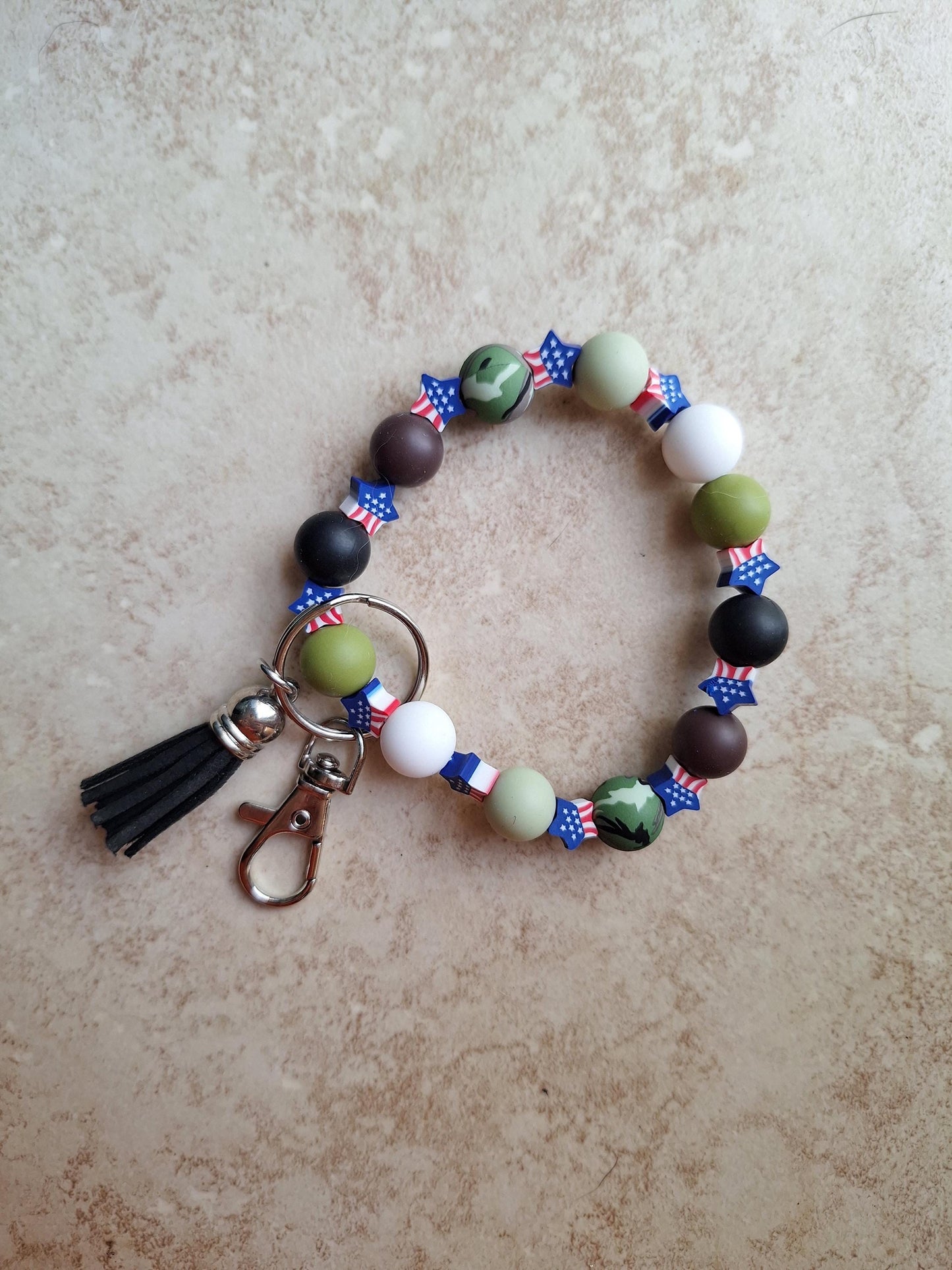 Silicone beaded wristlet / camo star red white blue silicone beaded wristlet keychain / USA bag accessories key chain