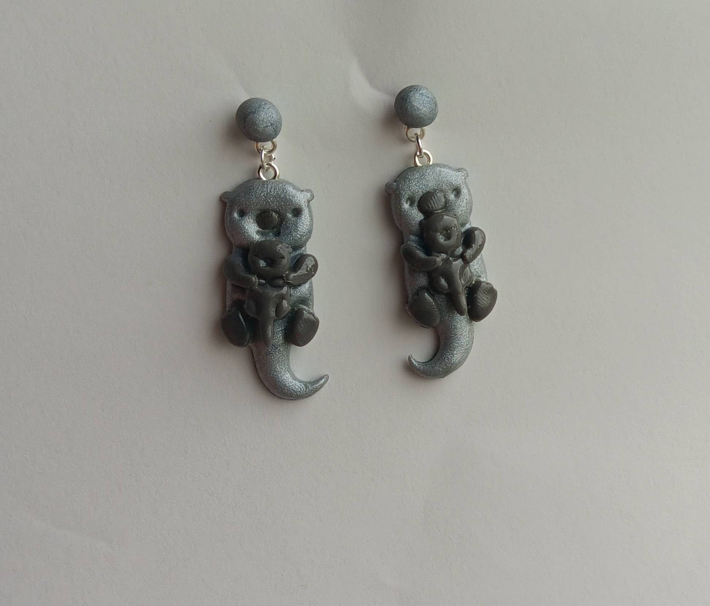 Kawaii otter earrings / polymer clay otter with heart earrings / kawaii floral jewelry / clay otter with flower earrings
