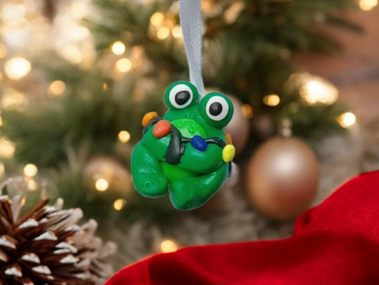 Christmas frog ornament / frog wrapped in lights ornament / polymer clay christmas ornament / polymer clay frog ornament