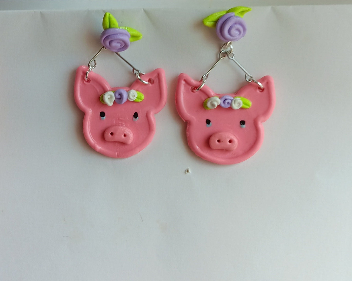 Kawaii floral pig earrings / polymer clay pink pig earrings / kawaii animal jewelry / floral earrings / lavender rose earrings