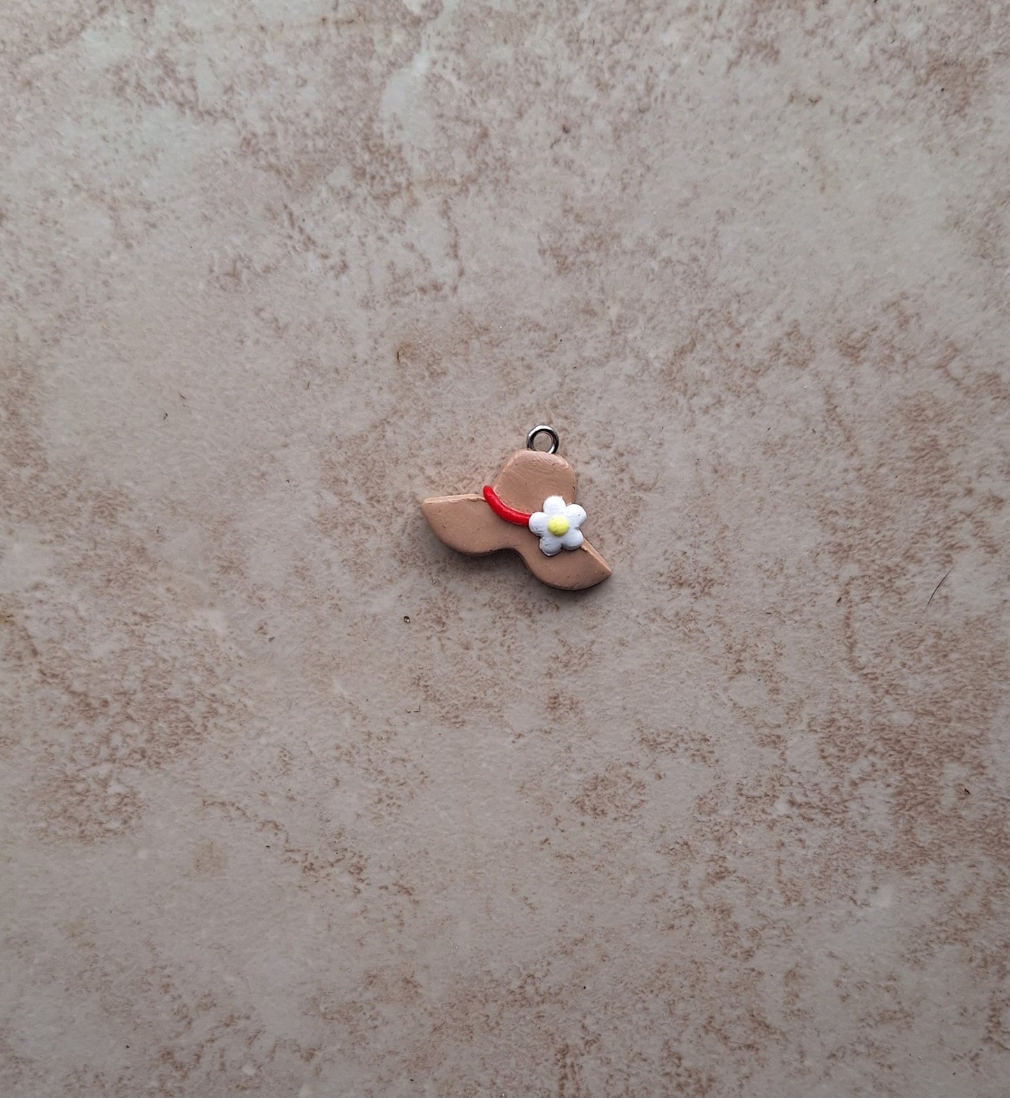 Kawaii floral sun hat charms / polymer clay flower charms / flowers spring summer charms / clay gardening jewelry stitch marker