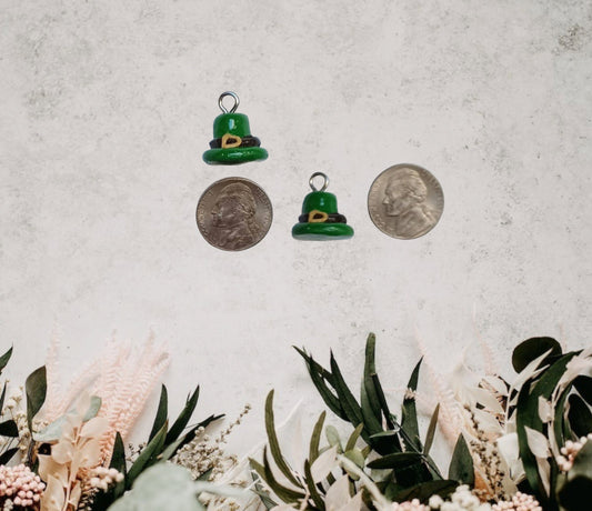 Kawaii leprechaun hat charms / polymer clay st. Patrick's day charms / kawaii lucky charms / kawaii leprechaun jewelry