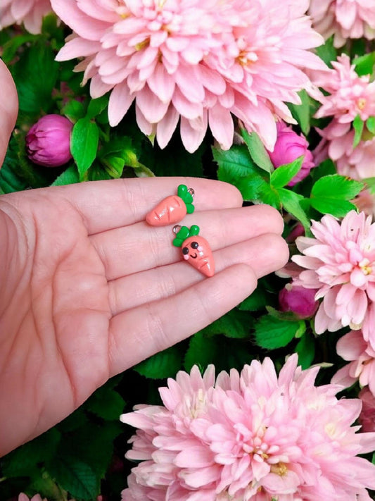 Polymer clay carrot charms / cute kawaii clay carrot food charm jewelry / easter charm stitch marker progress keeper notions