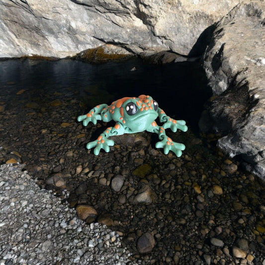 3D articulated flexi green brown toad / 3d printed frog animals / cute toad knick knack Fidget figurines