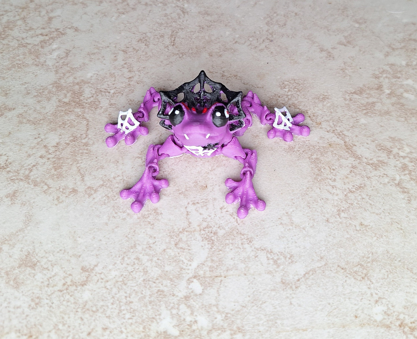 3D articulated purple vampire frog / 3d printed turtle animals / frogula halloween frog knick knack Fidget figurines