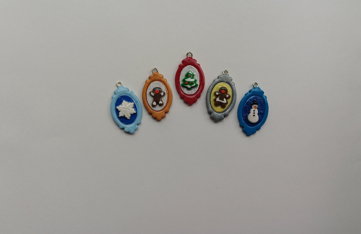 Kawaii christmas holiday cameo charms / clay cameo charms / clay silhouette charms / colorful silhouette jewelry / amulet shape cameo charms