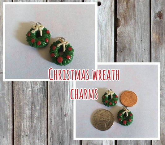 Kawaii Christmas wreath charms / polymer clay wreath charms / kawaii  holiday jewelry / kawaii holiday charms