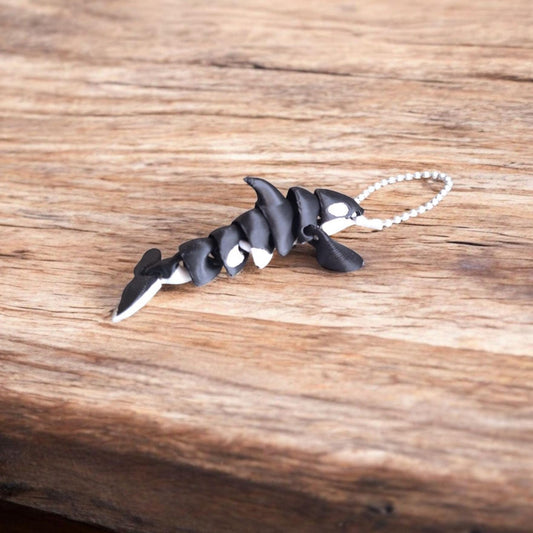 3D articulated flexi white black baby orca / 3d printed cute orca / 3d printed animals figurine knick knack Fidget keychain whale