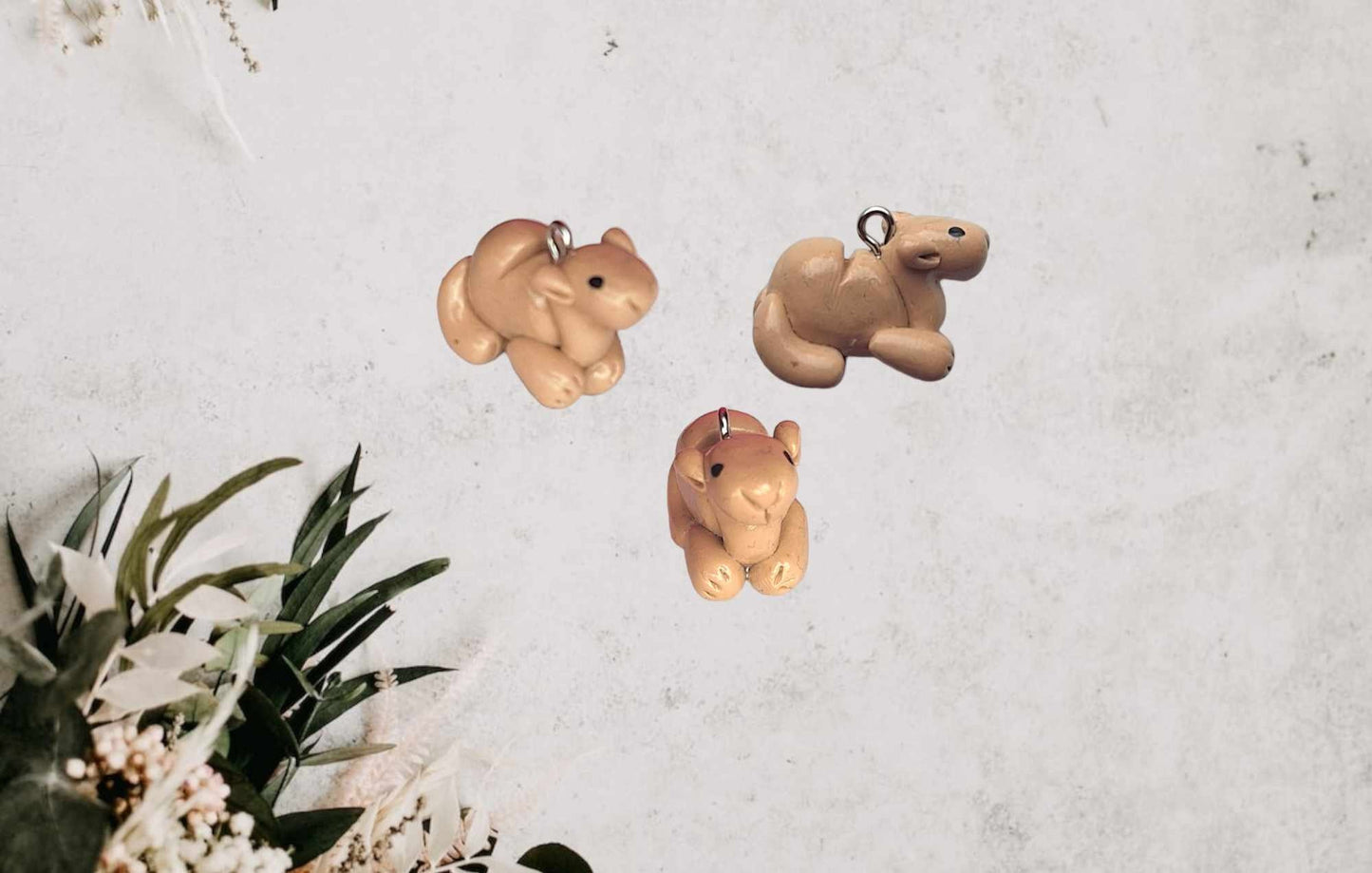 Kawaii resting camel charms / polymer clay camel charms / kawaii charms / kawaii animal jewelry charms camel stitch marker