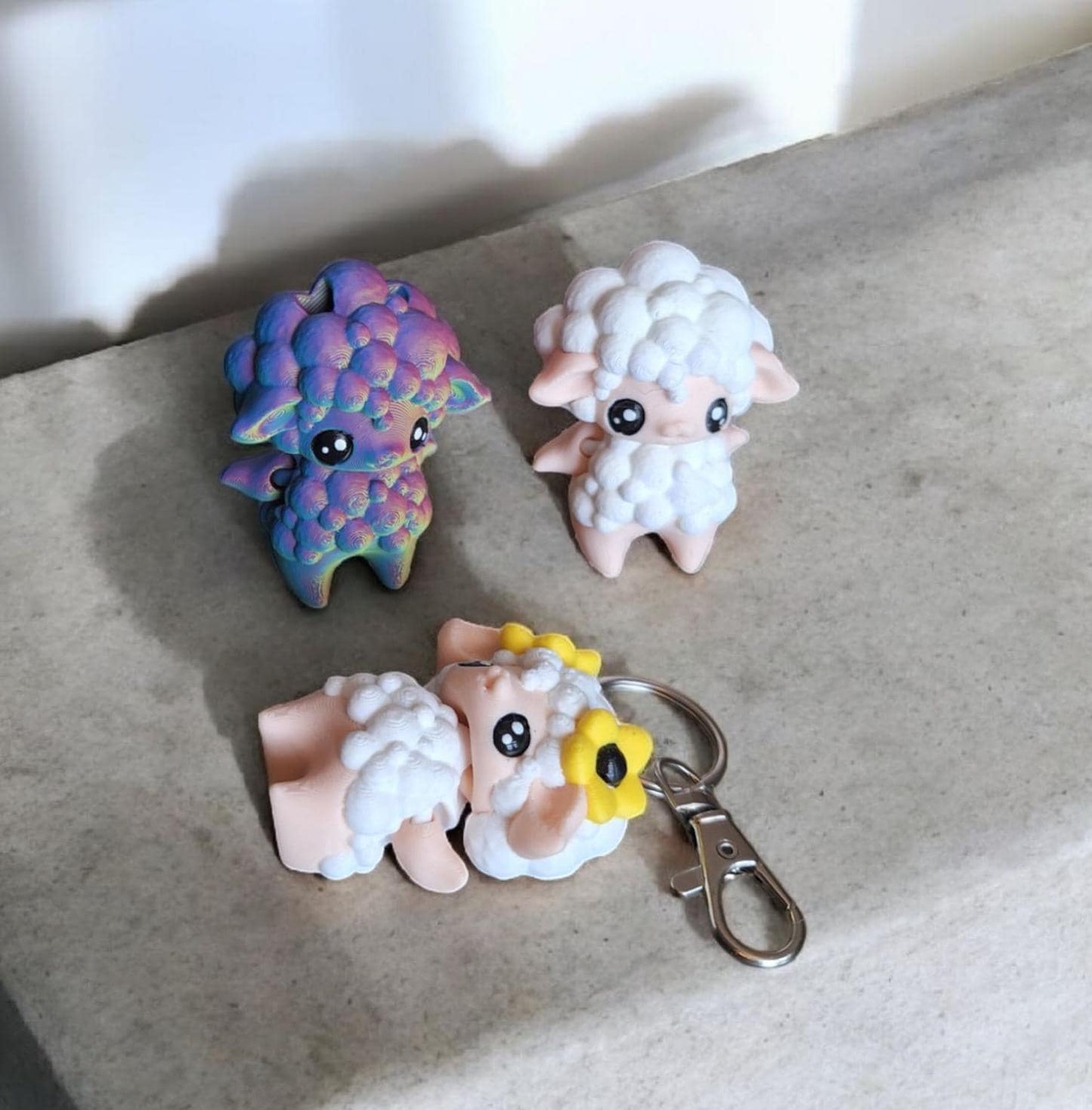 3D articulated flexi lamb sheep pixie / 3d printed sheep / 3d printed animal figurine knick knack Fidget cute spring decor keychain