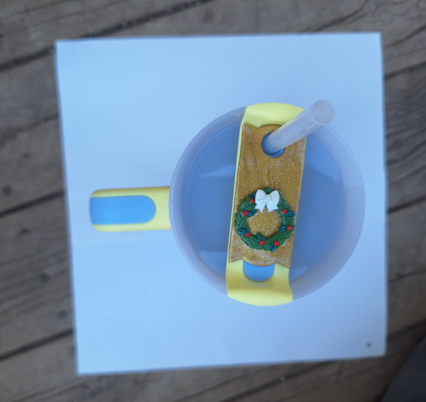 Polymer clay straw tag tumbler topper / clay tumbler accessories / holiday wreath tumbler topper straw tag / Christmas tumbler accessories