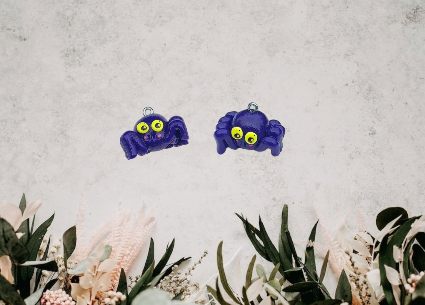 Kawaii purple spider charms / polymer clay spider Halloween charms / Halloween holiday jewelry / Halloween charms spider stitch markers