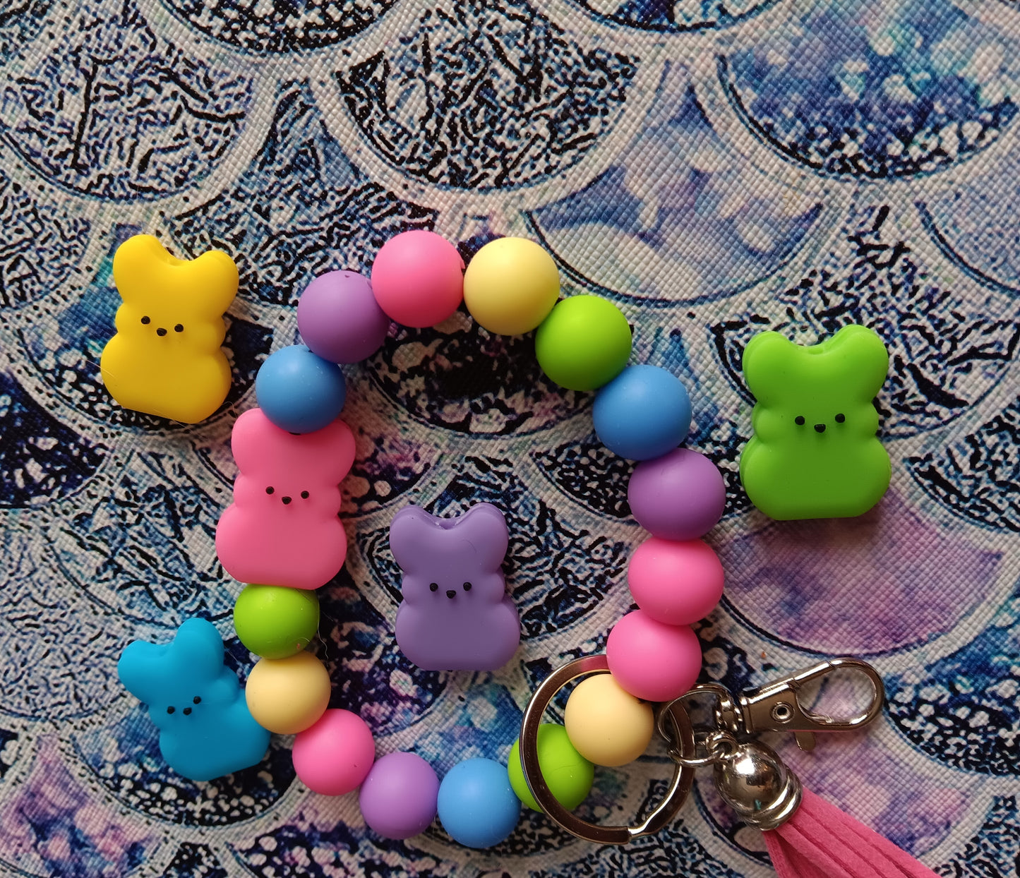 Silicone beaded easter marshmallow bunny silicone beaded wristlet keychain bag accessories