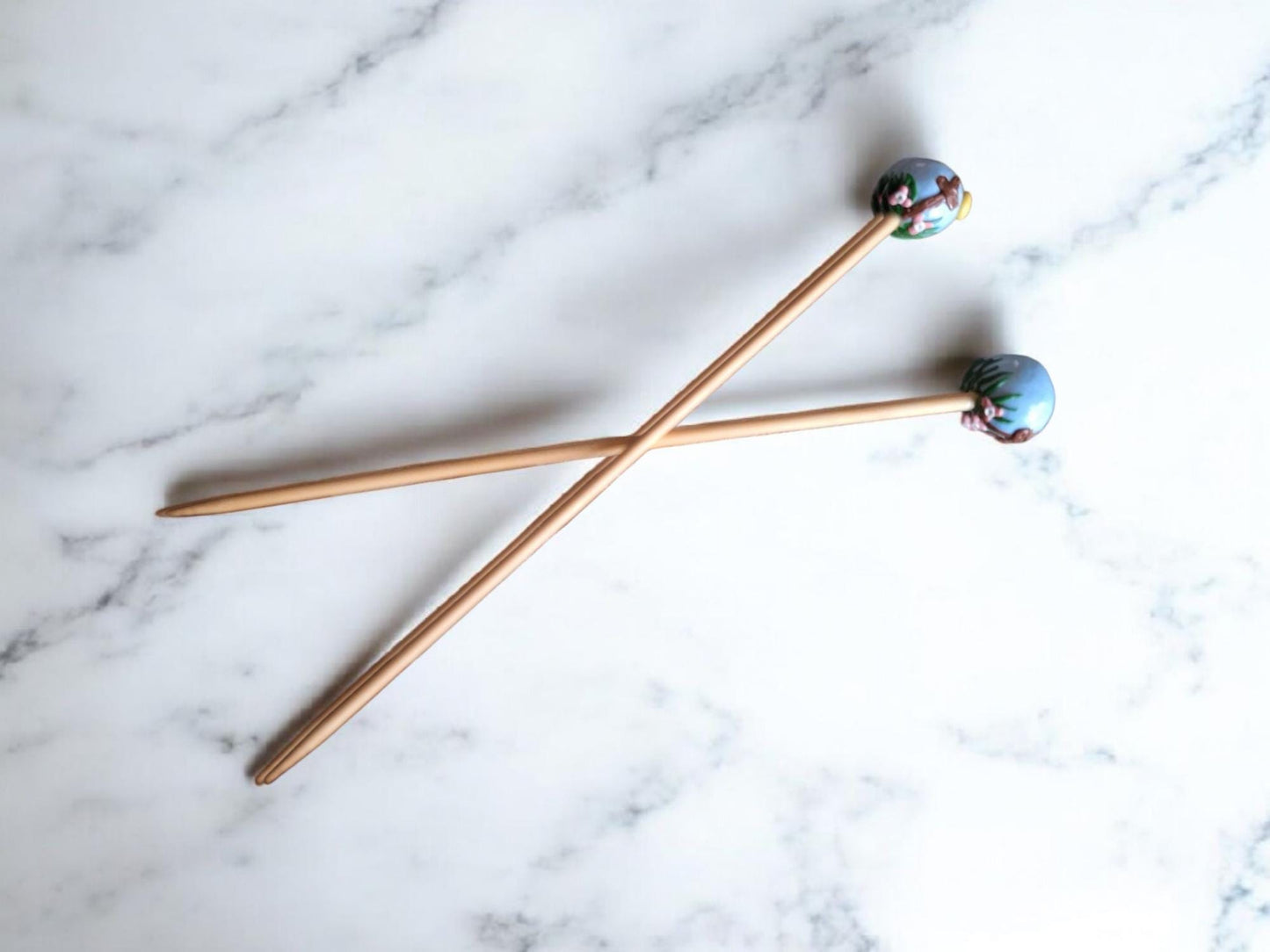 Set of 2 cross knitting needles / polymer clay knitting needles / decorative spring flower knitting needles accessory
