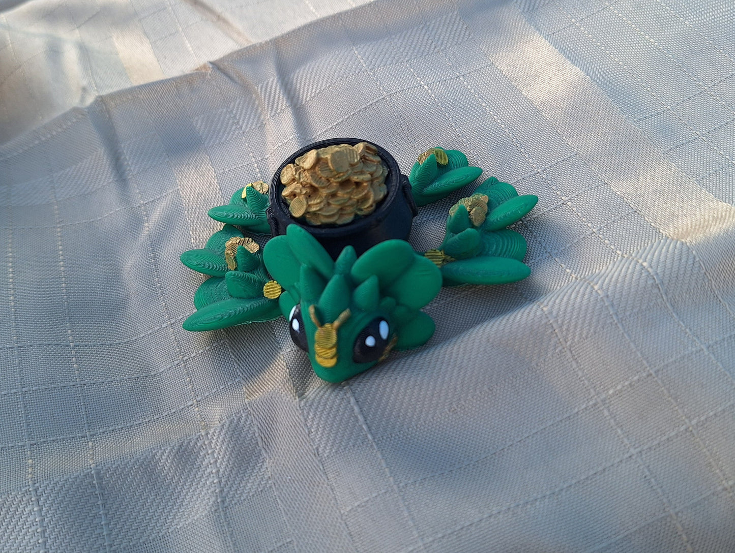 3D articulated green clover lucky turtle / 3d printed turtle animals / pot of gold shamrock lucky turtle knick knack Fidget figurines