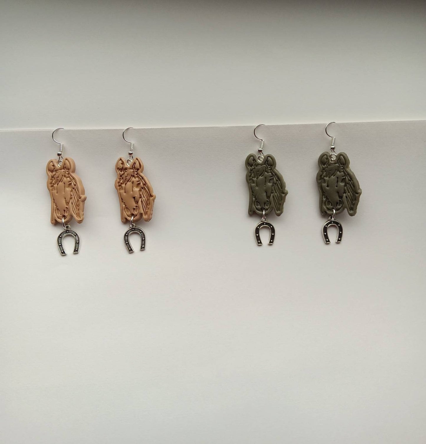 Kawaii horse and horseshoe earrings / polymer horseshoe dangle earrings / clay horse equestrian jewelry / clay horse shoe earrings
