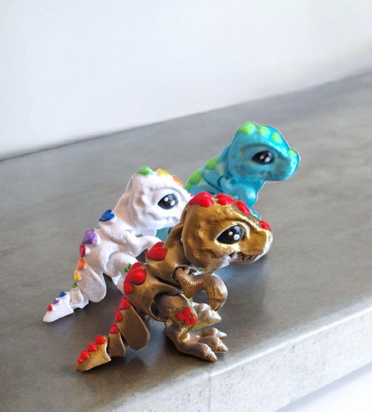 3D articulated assorted color heart tiny t-rex / 3d printed t rex dinosaur dino animals / heart love dinosaur knick knack Fidget figurines