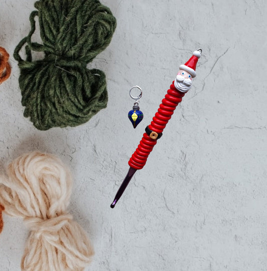 Polymer swirl Santa Claus Christmas holiday crochet hook