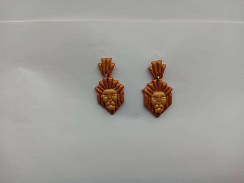 Kawaii art deco lion earrings / polymer lion stud dangle earrings / clay silver gold pearl lion jewelry / clay king of the Jungle earrings