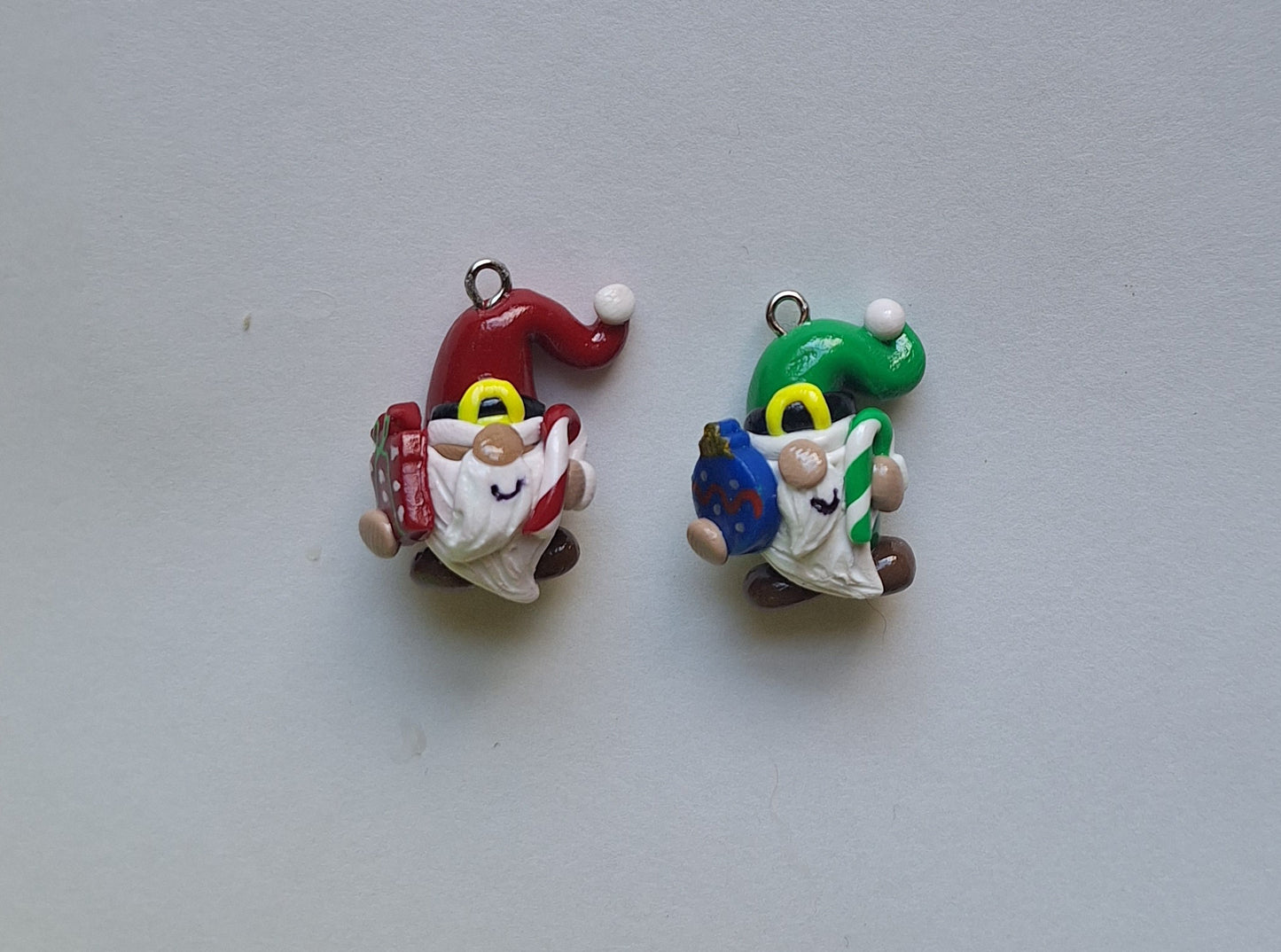 Kawaii christmas gnome charms / polymer clay gnome charms / kawaii christmas holiday santa elf gnome charms stitch marker