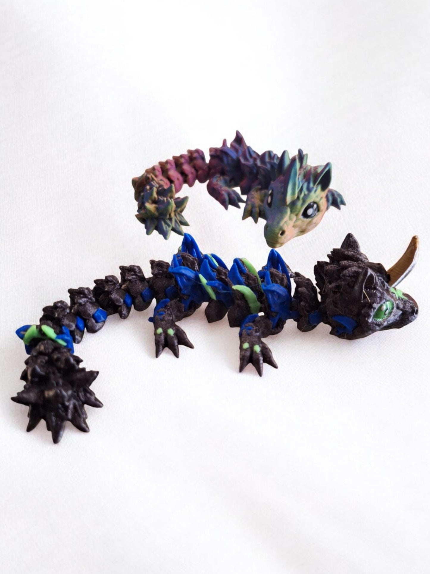 3D articulated rainbow unicorn baby dragon / 3d printed unicorn dragon animals desk pet Fidget figure