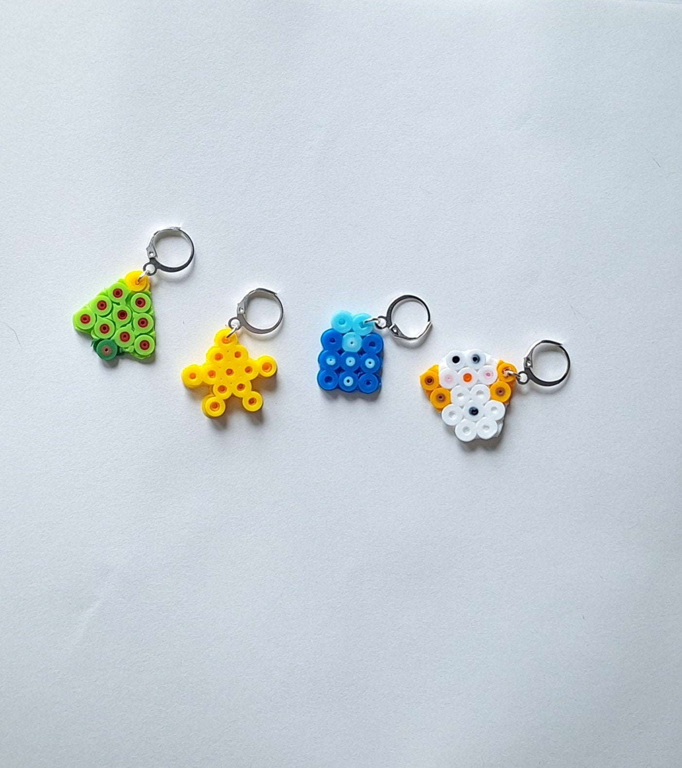 Stitch markers set 4 christmas bundle / tree star snowman present perler bead set of four holiday cuties progress keeper pixel style