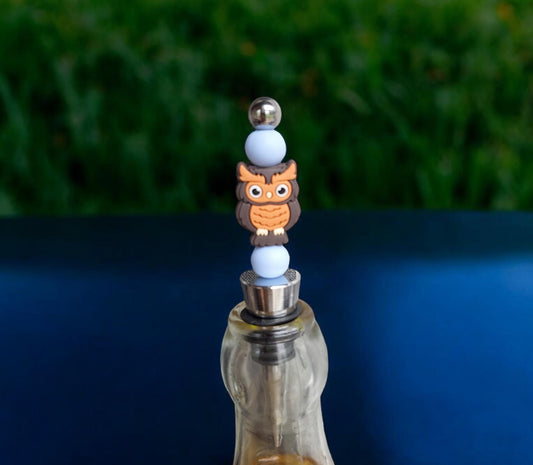Silicone beaded owl with blue wine stopper / fall owl beaded silicone wine stopper top / owl wine accessories