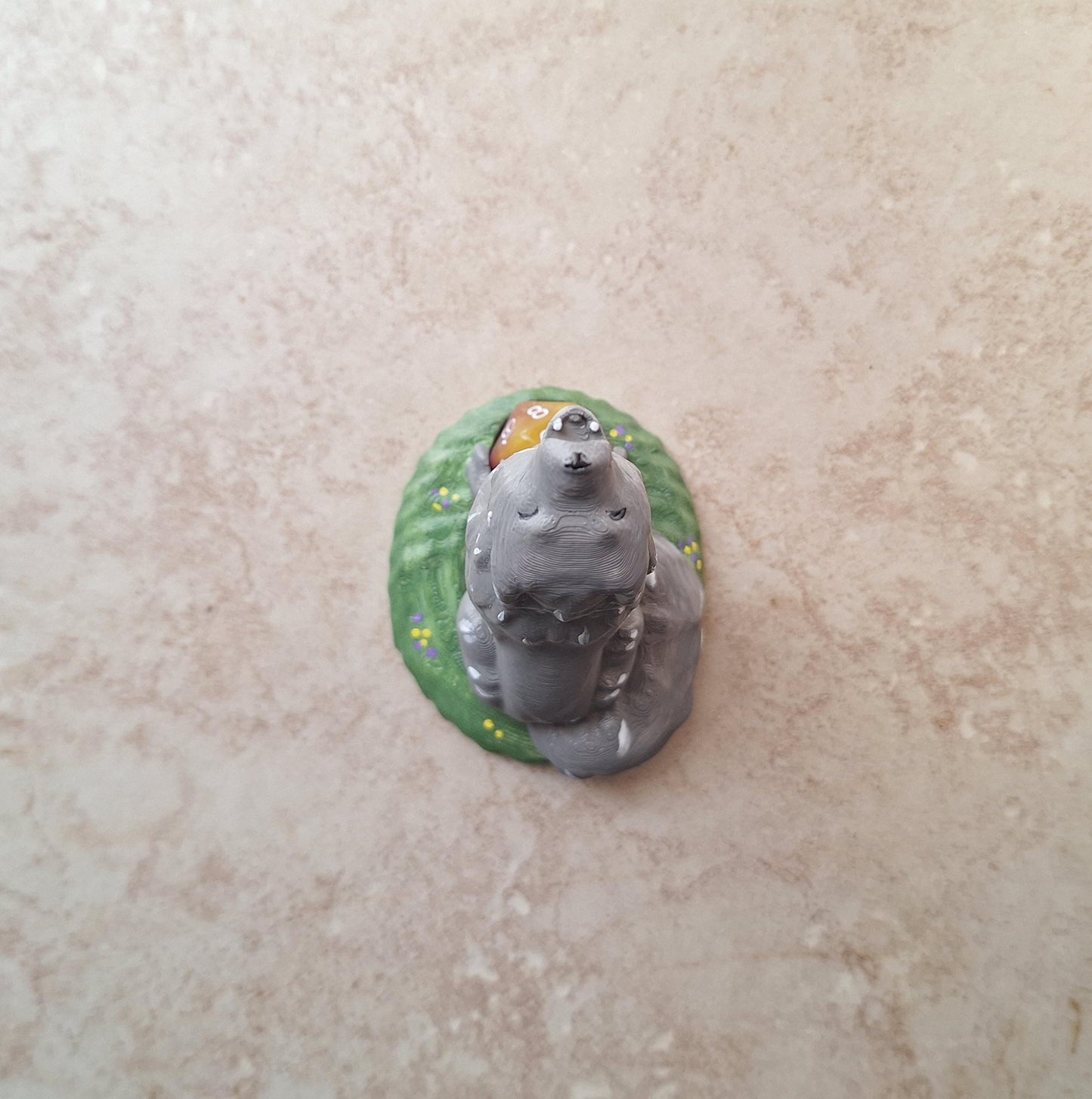 3D printed and painted gray wolf dice guardian / 3d white grey howling wolf dice buddy / 3d printed d20 dice guardian