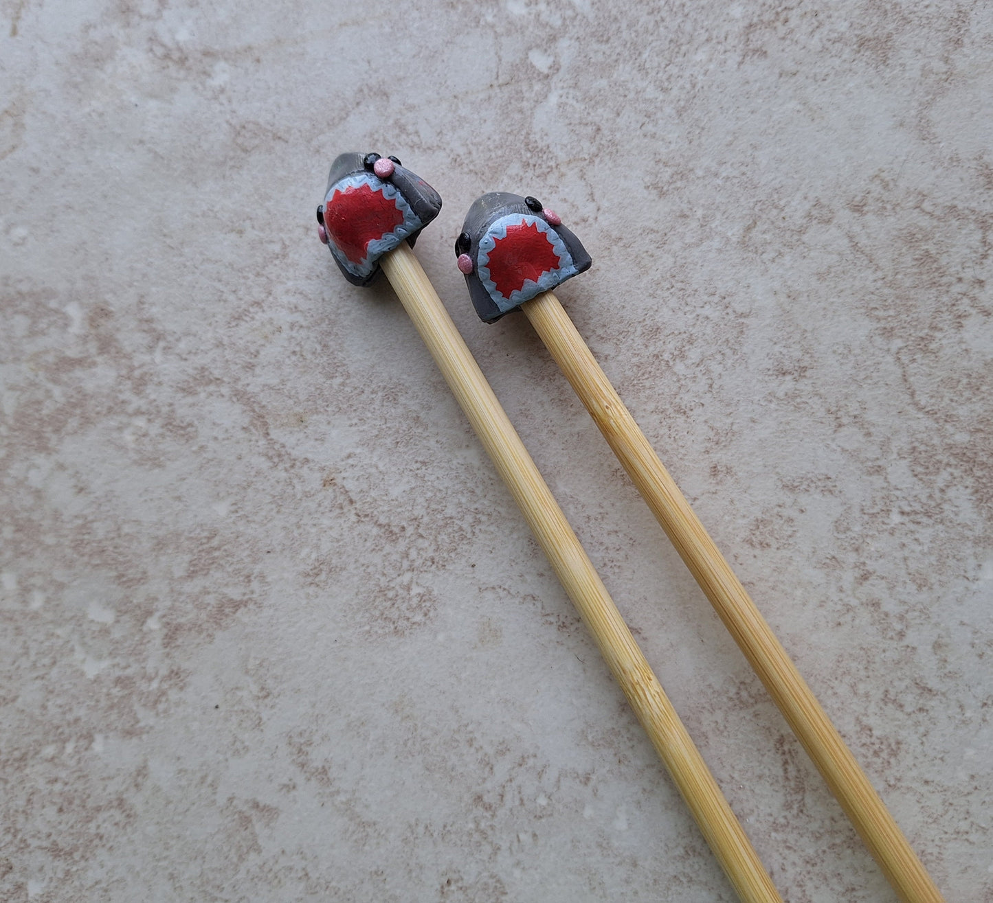 Set of 2 shark knitting needles / polymer clay knitting needles / decorative beach open mouth shark needles knitting accessory crochet