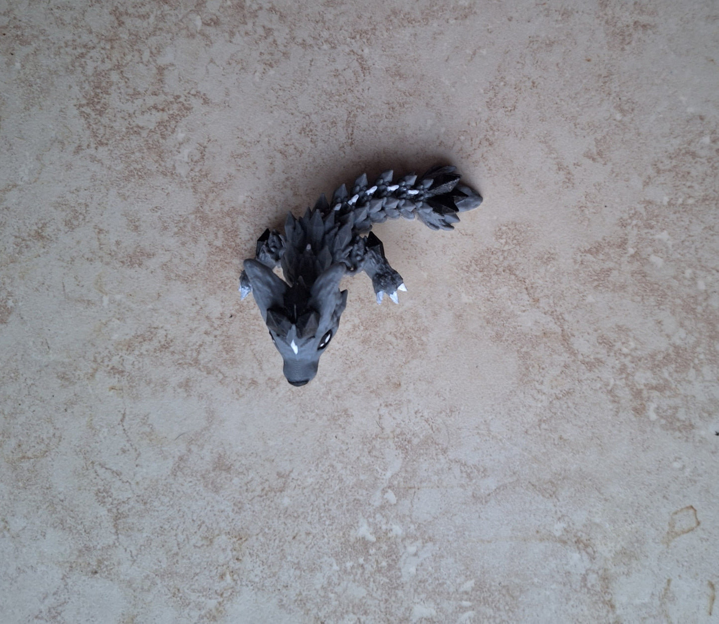 3D articulated wolf dragon straw cap / 3d printed dragon animals / gray wolf dragon tadling straw topper cover Fidget figurines