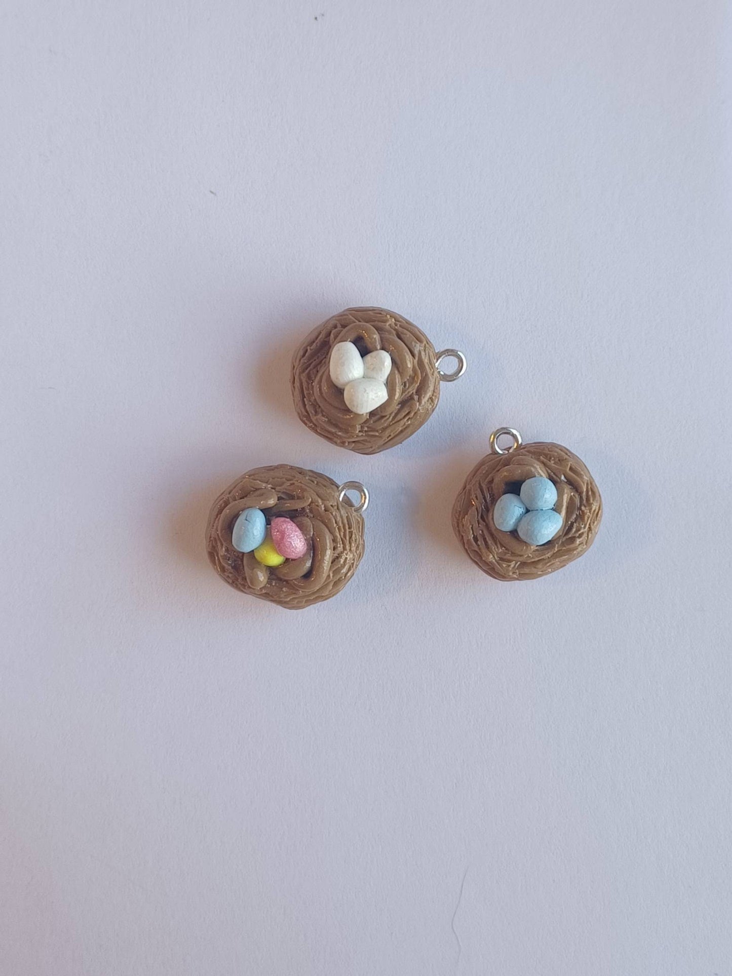 Kawaii decorative bird nest charms / polymer bird nest charms / kawaii bird easter charms / kawaii bird egg jewelry / easter charms