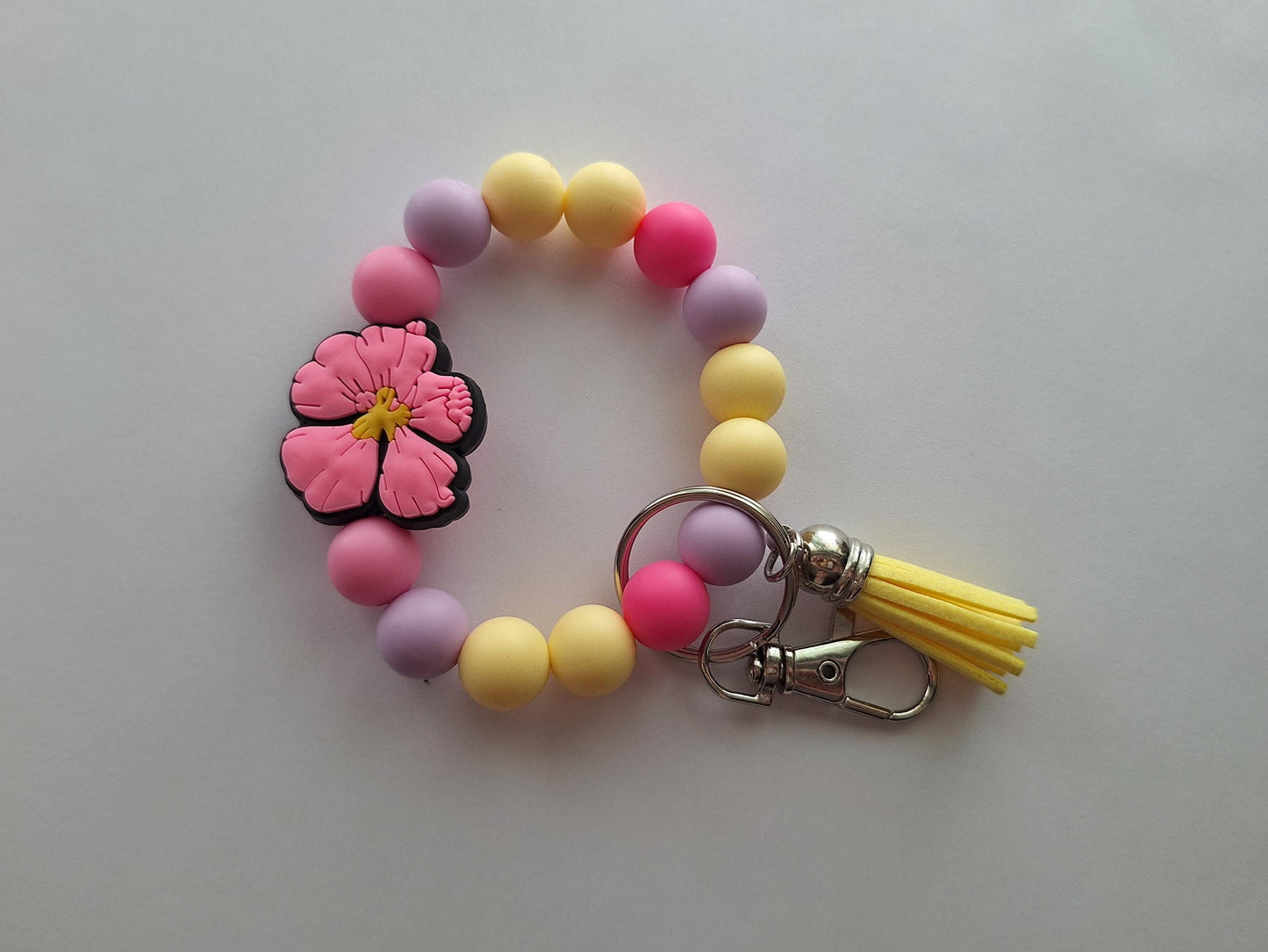 Silicone beaded wristlet keychain cute pink flower plant silicone beaded wristlet keychain / green thumb floral bag accessories key chain