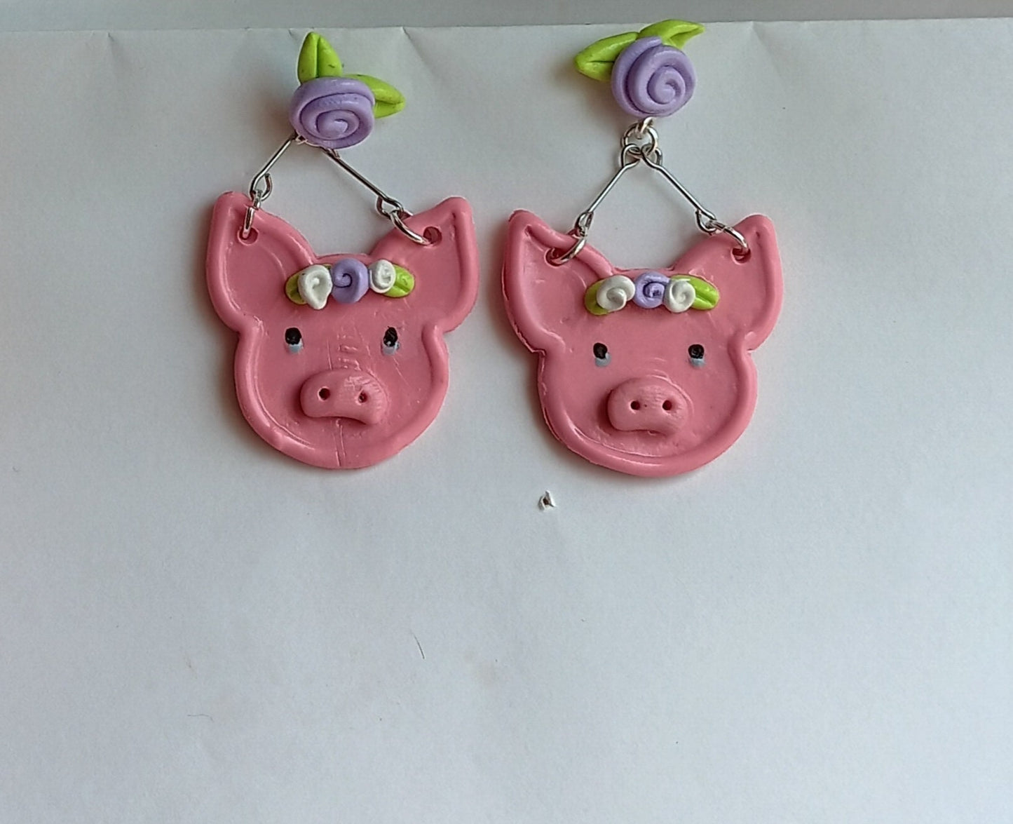 Kawaii floral pig earrings / polymer clay pink pig earrings / kawaii animal jewelry / floral earrings / lavender rose earrings
