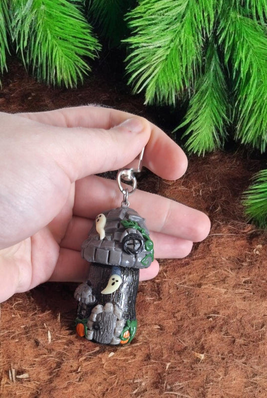 Polymer clay pumpkin mushroom toadstool keychain jar / cottage core haunted house mushroom keychain / functional keychain key chain gift