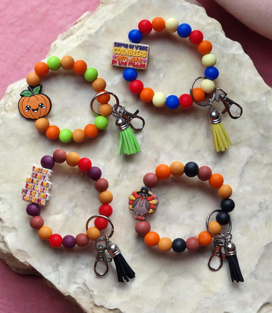 Silicone beaded wristlet keychain / fall Thanksgiving beaded wristlet turkey keychain / pumpkin bag accessories key chain gift