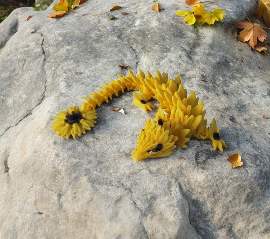 3D articulated yellow black brown sunflower dragon / 3d printed dragon animals / sunflower dragon knick knack Fidget figurines