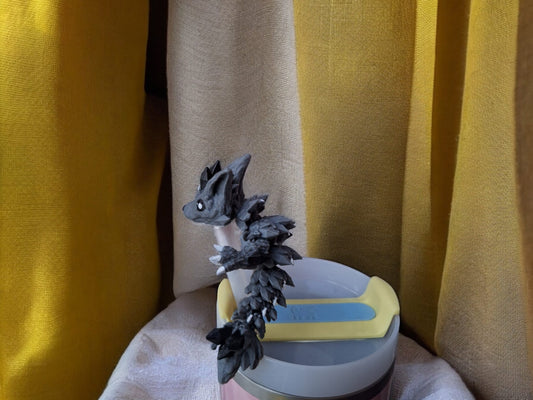 3D articulated wolf dragon straw cap / 3d printed dragon animals / gray wolf dragon tadling straw topper cover Fidget figurines