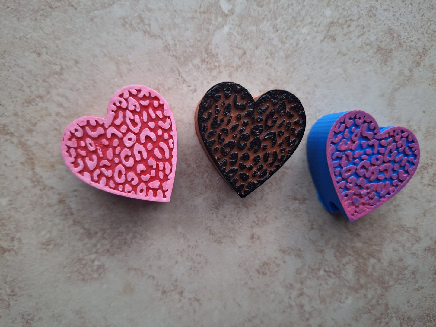 3D printed leopard print heart straw buddy charm tumbler accessories / tumbler charm straw buddy / cheetah heart straw topper charm