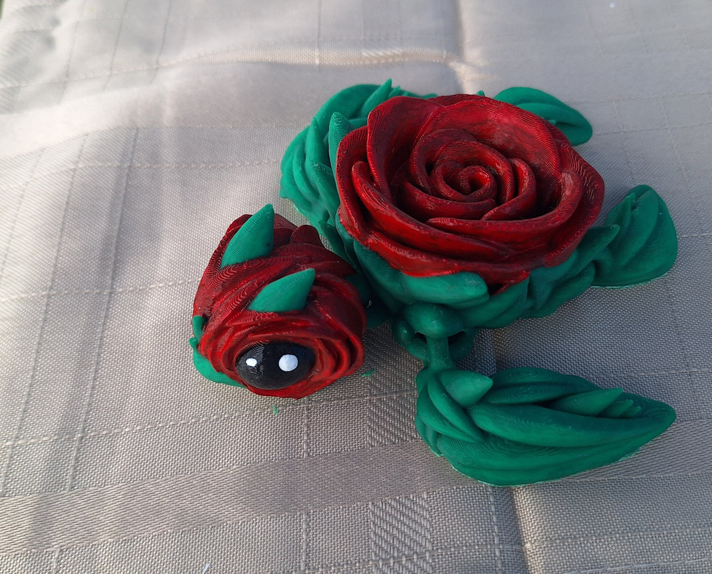 3D articulated red yellow flower rose turtle / 3d printed turtle animals / floral rose turtle knick knack Fidget figurines