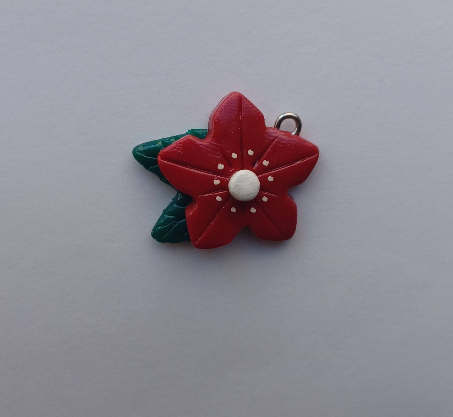 Kawaii poinsettia charms / polymer poinsettia flower charms / kawaii Christmas  jewelry / kawaii Holiday charms