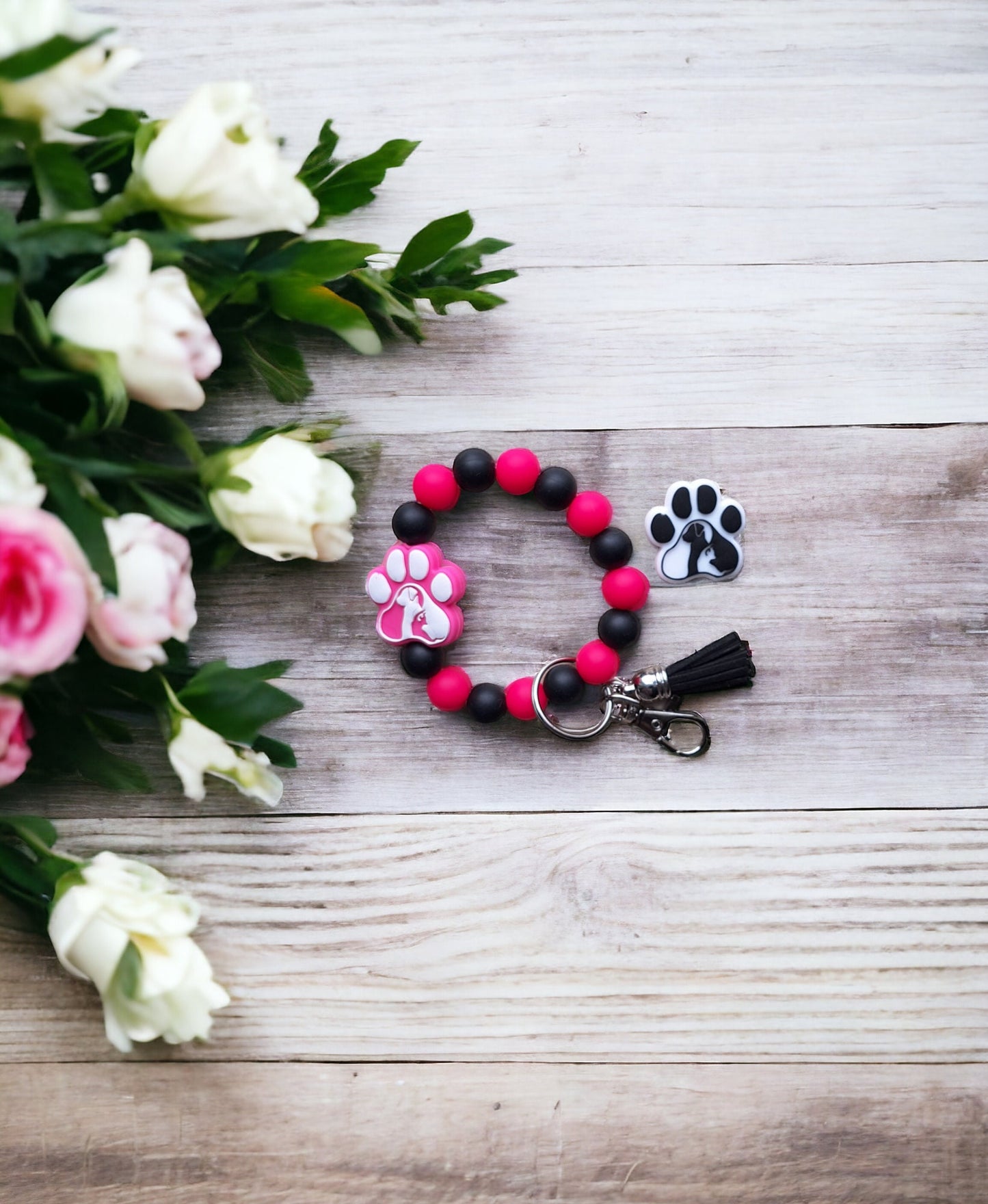 Silicone beaded wristlet keychain / dog mom silicone beaded wristlet pawprint keychain / animal silhouette bag accessories key chain gift
