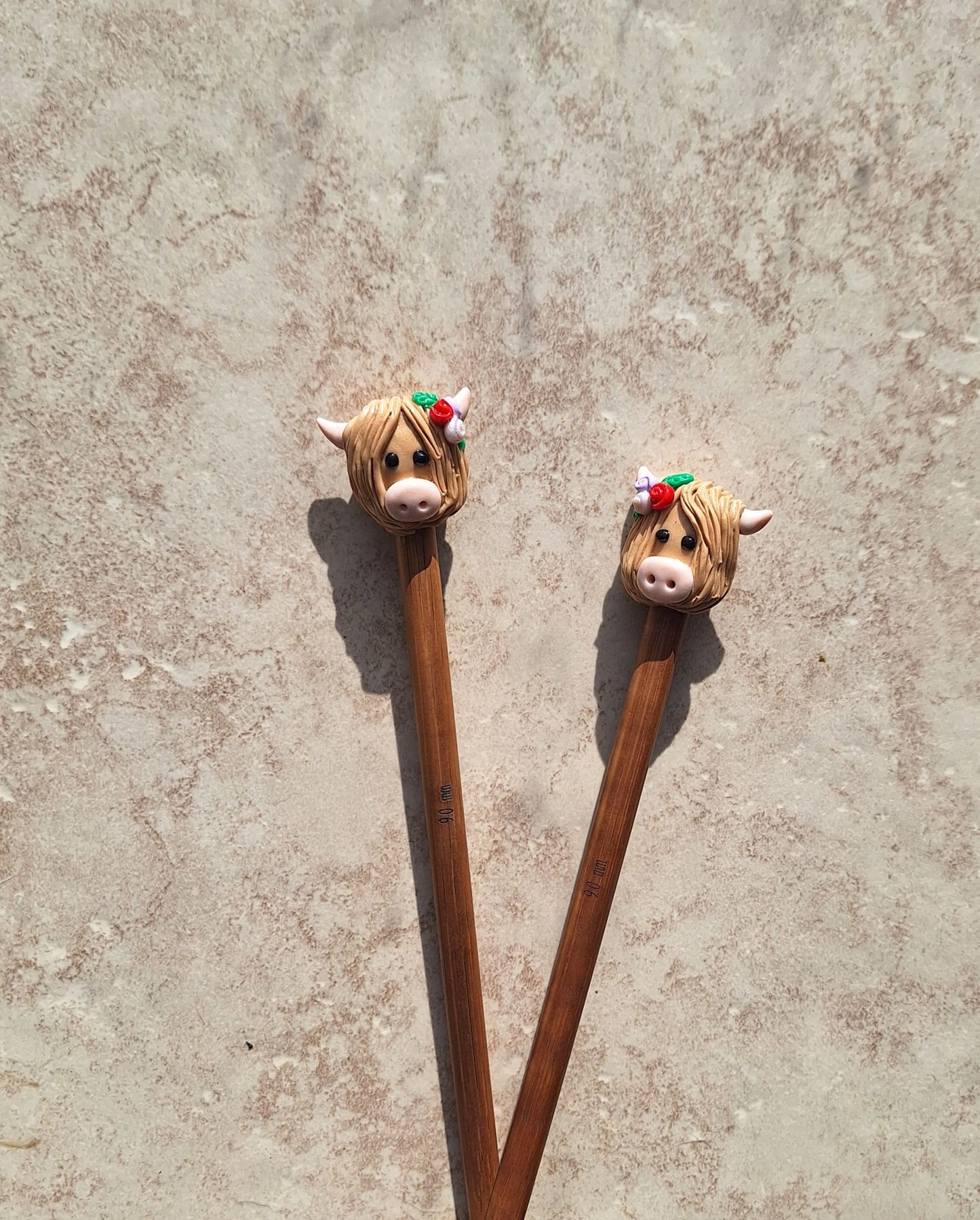 Set of 2 tan highland cow knitting needles / polymer clay knitting needles / decorative rose floral cow needles knitting accessory crochet