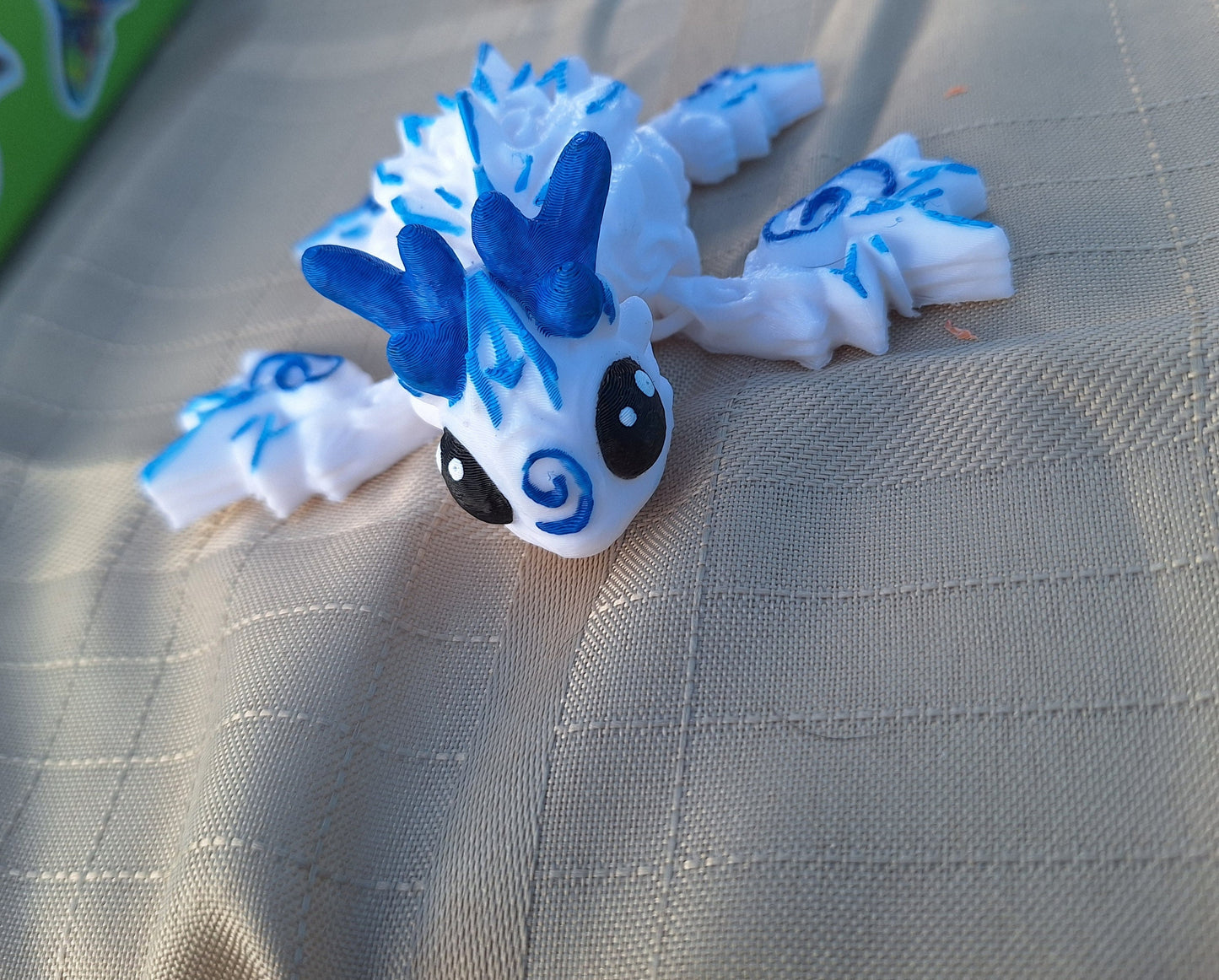 3D articulated white blue snow turtle / 3d printed turtle animals / ice snowflake snow turtle knick knack Fidget figurines