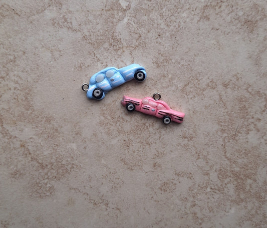 Kawaii pink blue vintage car charms / polymer clay retro car charms automobile charms jewelry stitchmarker