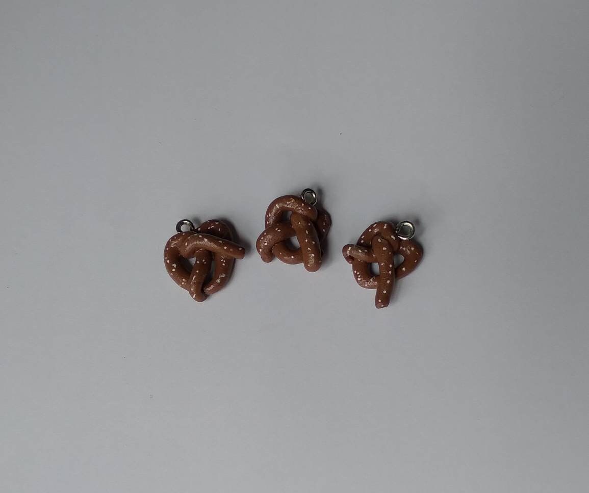 Kawaii pretzel charms / polymer clay fruit charms / kawaii food charms / kawaii food jewelry / kawaii pretzel twist