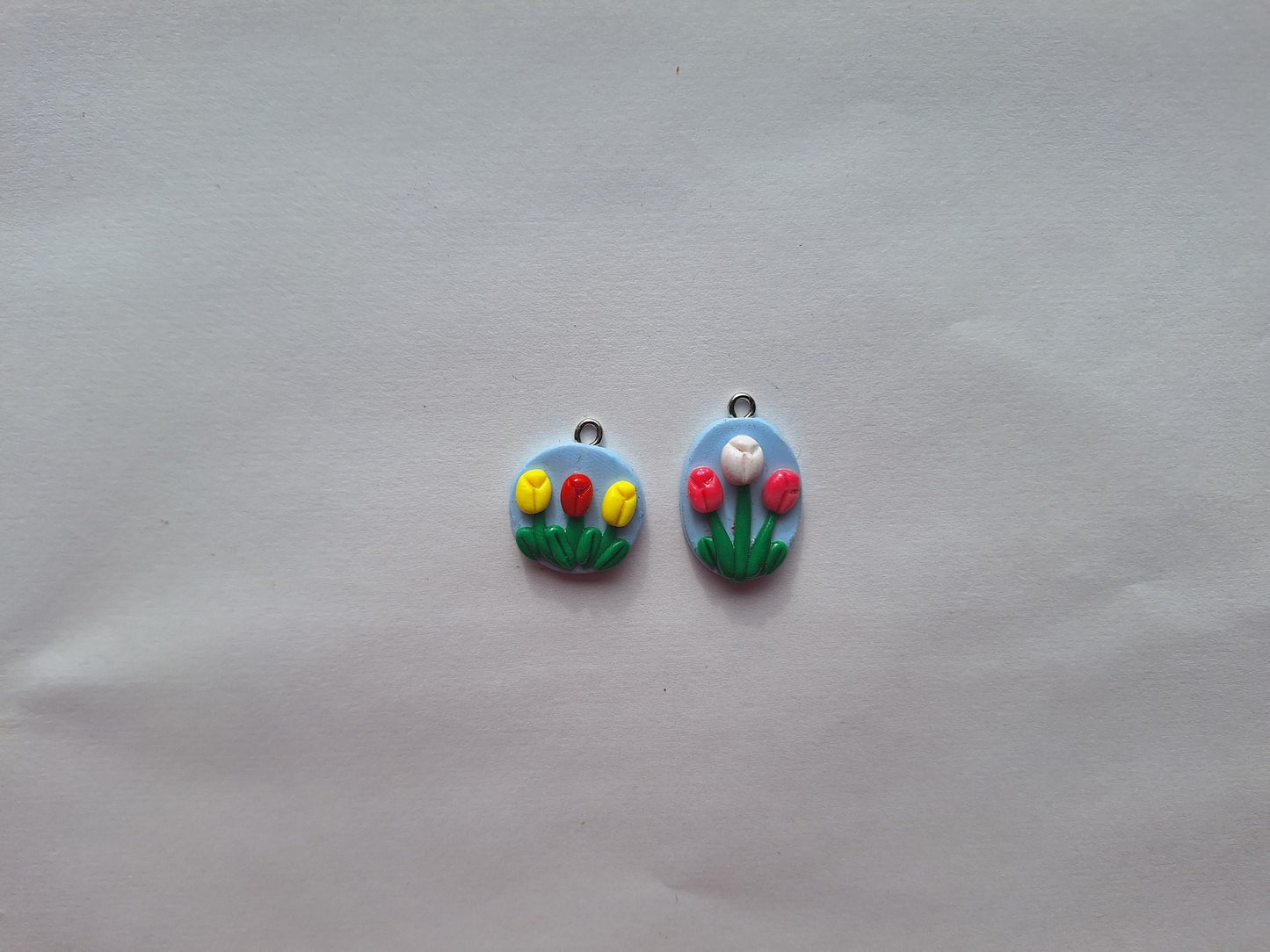 Kawaii red yellow pink white tulip charms / polymer clay flower charms / flowers spring summer charms / clay tulip jewelry stitch marker