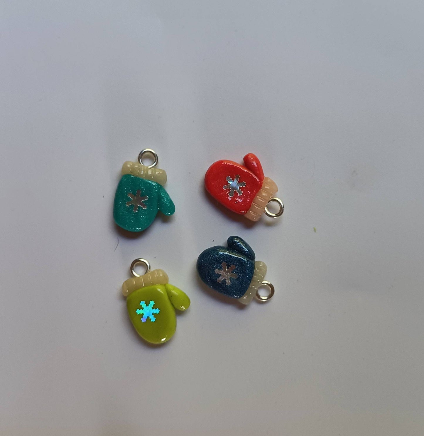 Kawaii winter mittens charm set / polymer clay mitten charms /  Christmas jewelry charms / Santa charm / Santa hat