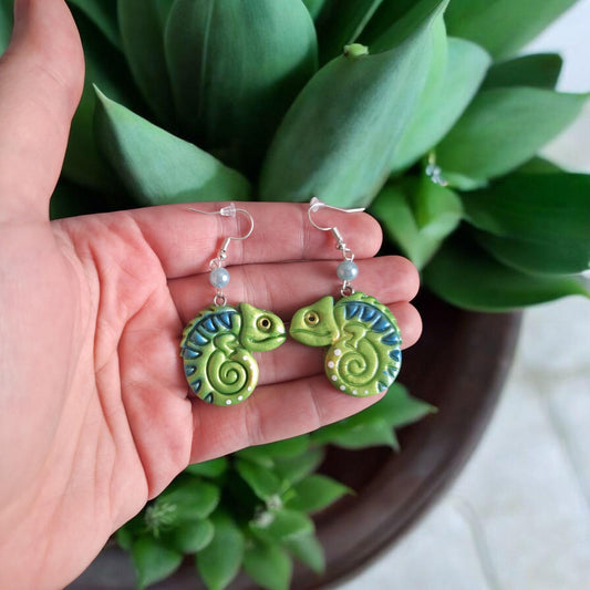 Kawaii green blue chameleon earrings / polymer clay cute chameleon earrings / kawaii animal jewelry / clay earrings / safari jungle earrings