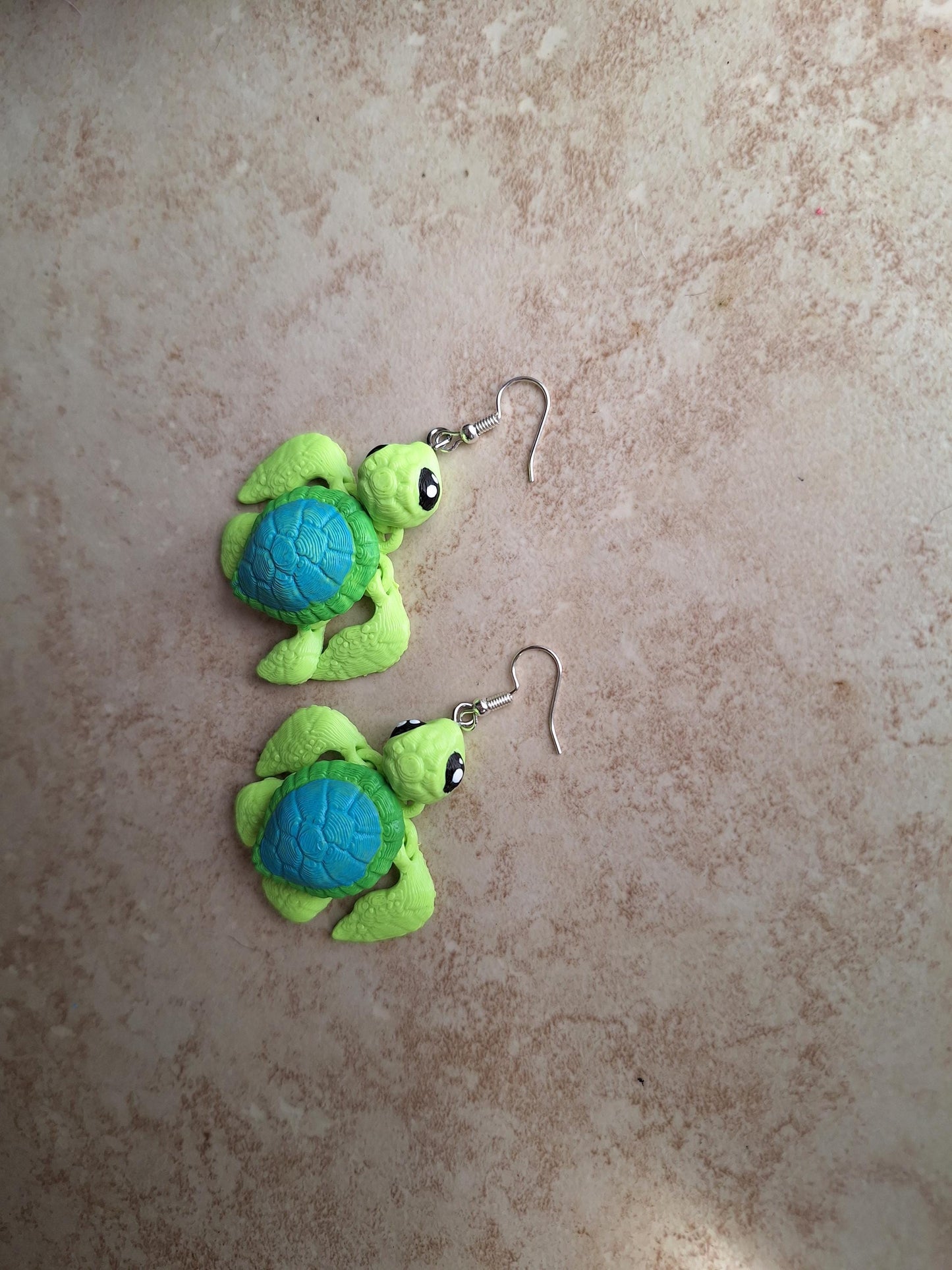 3D articulated green teal sea turtle earrings jewelry / 3d printed turtle animal ocean beach turtle dangle earrings Fidget