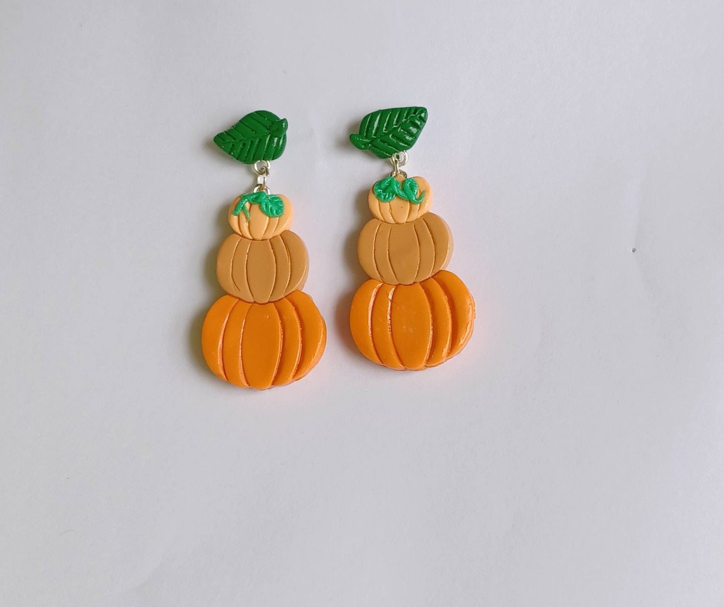 Kawaii pumpkin earrings / polymer clay pumpkin fall holiday earrings / kawaii autumn halloween jewelry / clay pumpkin earrings